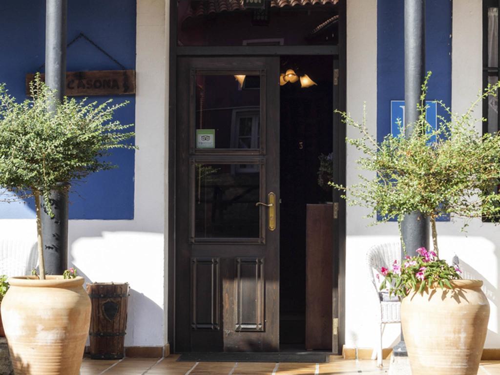 La Casona De Sobrepiedra Hotel Eksteriør billede